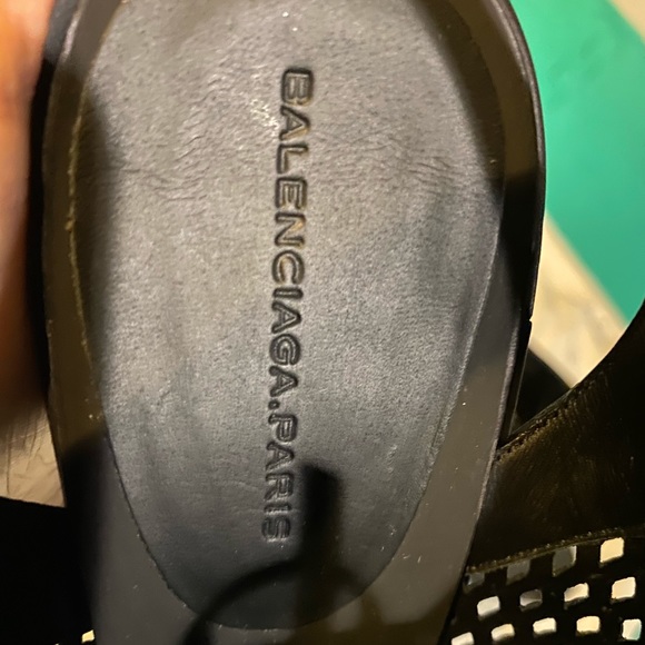 Balenciaga heels in like new condition. Only tried on inside.size 38 = size 8 us - Picture 7 of 7
